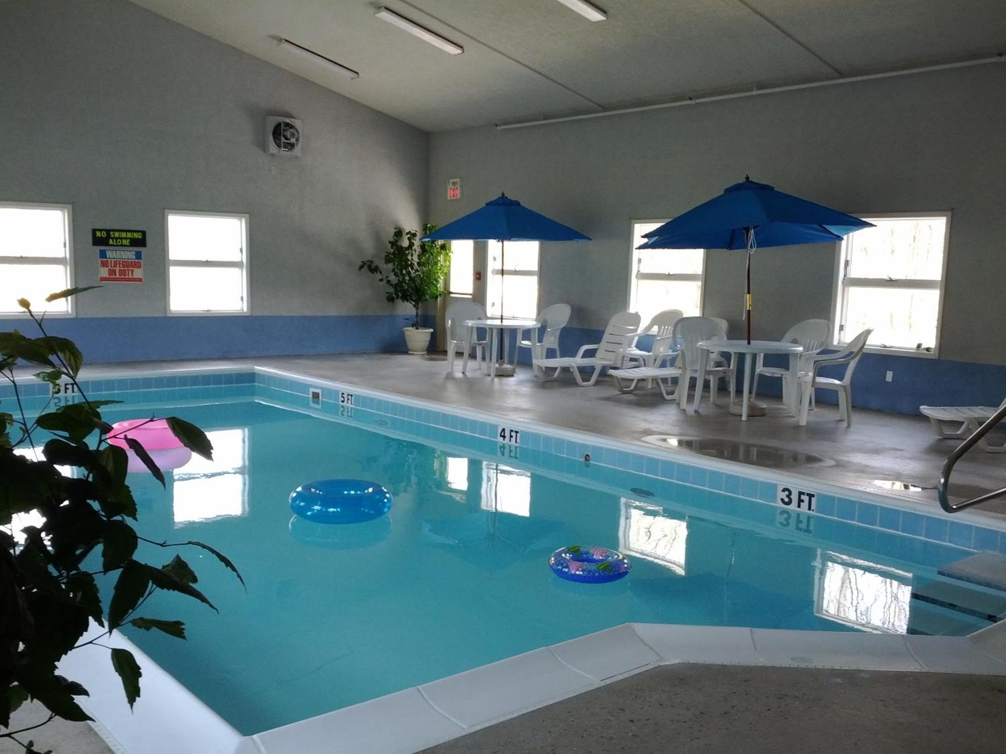 Hotel Brook Pointe 2*