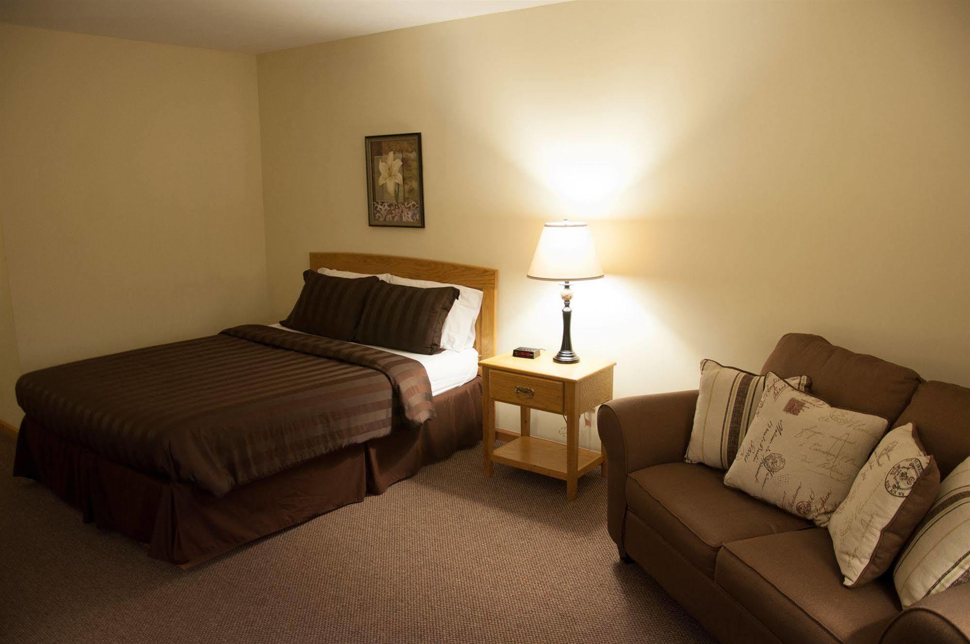 Brook Pointe Syracuse