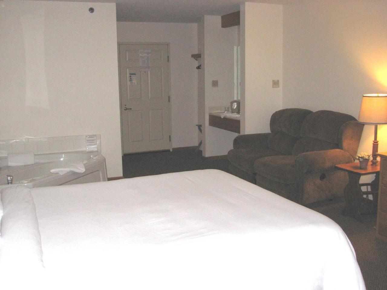 Brook Pointe